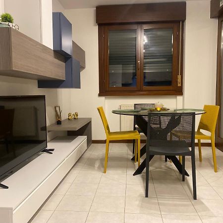 Apartamento Il Principio - Zona Fiera E Policlinico Pordenone Exterior foto